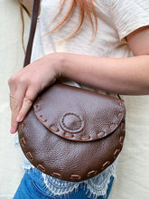 Load image into Gallery viewer, Leather sling bag
